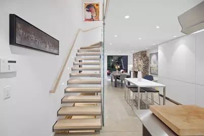 70 Myrtle St, Boston, MA 02114 - Photo 11