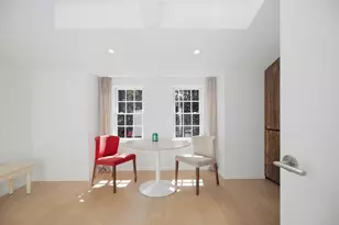 70 Myrtle St, Boston, MA 02114 - Photo 29