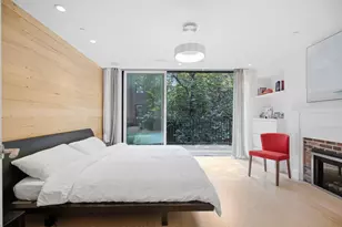70 Myrtle St, Boston, MA 02114 - Photo 19