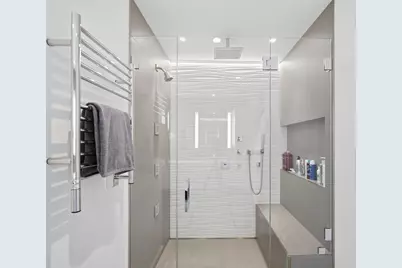 70 Myrtle St, Boston, MA 02114 - Photo 23