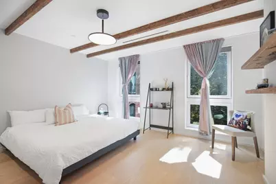 70 Myrtle St, Boston, MA 02114 - Photo 25