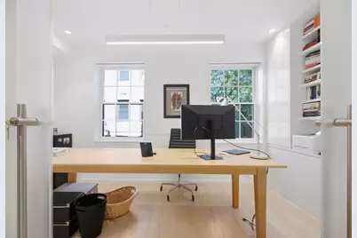 70 Myrtle St, Boston, MA 02114 - Photo 13