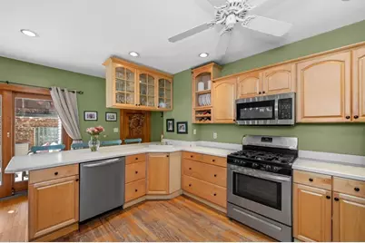 683 East 5th St, Boston, MA 02127 - Photo 3
