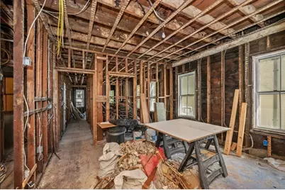 683 East 5th St, Boston, MA 02127 - Photo 29