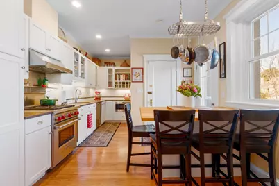415 Washington St #6, Brookline, MA 02446 - Photo 9