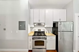 109 River St, Cambridge, MA 02139 - Photo 5