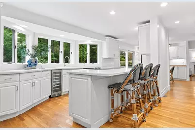 172 Country Drive, Weston, MA 02493 - Photo 3
