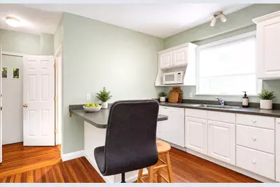 205 College Ave, Somerville, MA 02144 - Photo 3