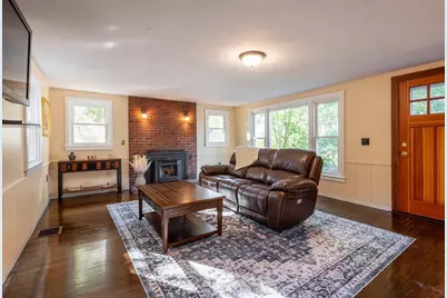 11 Youngs Rd, Gloucester, MA 01930 - Photo 5