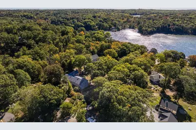 11 Youngs Rd, Gloucester, MA 01930 - Photo 3