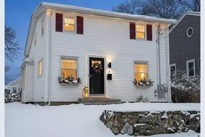 8 Greenhalge St, Medford, MA 02155 - Photo 3