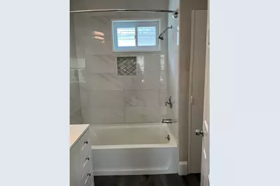 194 Concord St #2, Lowell, MA 01852 - Photo 7