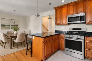 62 Redfield St, Boston, MA 02122 - Photo 5