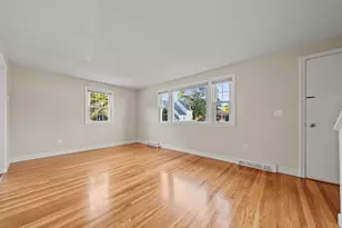 13 Gregg St, Woburn, MA 01801 - Photo 19