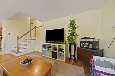 247 Howard St, Brockton, MA 02302 - Photo 7