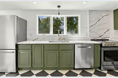 8 Agate Avenue, Worcester, MA 01604 - Photo 11