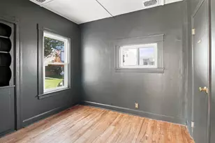 8 Agate Ave, Worcester, MA 01604 - Photo 21