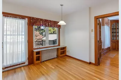 79 Menotomy Rd, Arlington, MA 02476 - Photo 7
