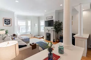22 Albion Pl, Boston, MA 02129 - Photo 9