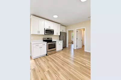 22 Colonial Rd #2, Worcester, MA 01602 - Photo 1