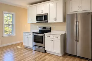 22 Colonial Rd, Worcester, MA 01602 - Photo 11