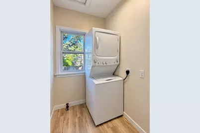 22 Colonial Rd #2, Worcester, MA 01602 - Photo 9