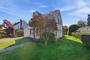 726 Allen St, Springfield, MA 01118 - Photo 3