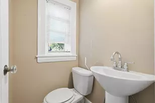 726 Allen St, Springfield, MA 01118 - Photo 15
