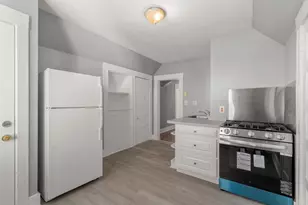 107 Vernon St, Worcester, MA 01610 - Photo 3