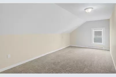 9 Union Ave #2nd Fl R, Westfield, MA 01085 - Photo 7