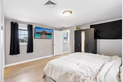 281 Washington St, Taunton, MA 02780 - Photo 15
