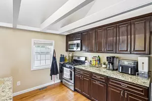 281 Washington St, Taunton, MA 02780 - Photo 5