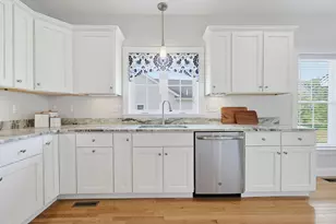 95 Partridge View Ln N, Wrentham, MA 02093 - Photo 11