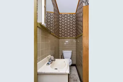 22 Chace St, Clinton, MA 01510 - Photo 17