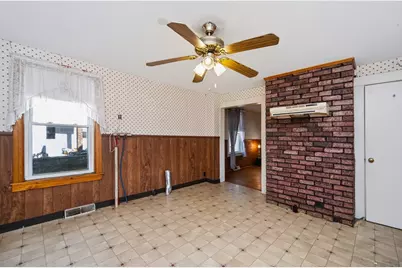 22 Chace St, Clinton, MA 01510 - Photo 9
