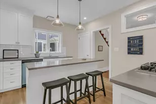 2031 Commonwealth, Newton, MA 02466 - Photo 11