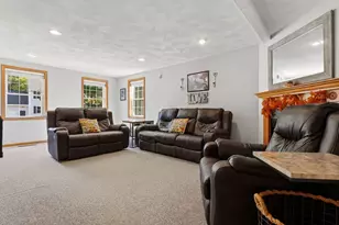 43 Calumet St, Salem, MA 01970 - Photo 15