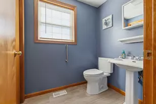 43 Calumet St, Salem, MA 01970 - Photo 19