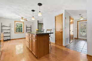 43 Calumet St, Salem, MA 01970 - Photo 9