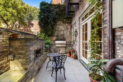 11 Chestnut Street, Boston, MA 02108 - Photo 15