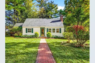 35 Mohawk Dr, Acton, MA 01720 - Photo 1
