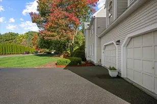 38 Hemlock Dr, Northborough, MA 01532 - Photo 37
