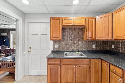 562 Newport Ave, Attleboro, MA 02703 - Photo 21