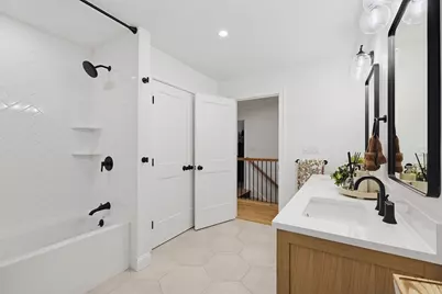 15 Wellesley Ave, Burlington, MA 01803 - Photo 25