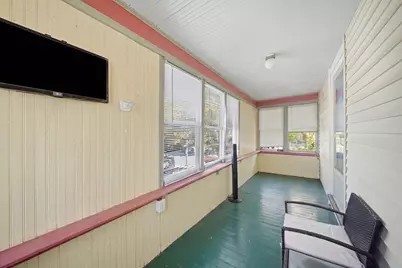 8 First St, Malden, MA 02148 - Photo 5