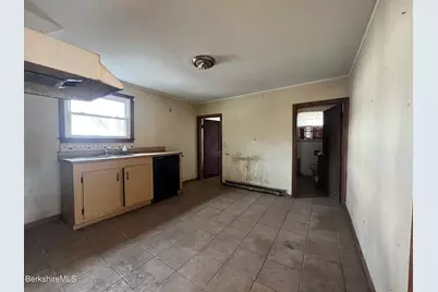 16 King Street, Pittsfield, MA 01201 - Photo 5