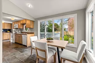 45 Prospect St, Marblehead, MA 01945 - Photo 11