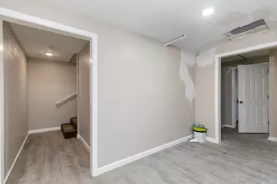 31 Garfield St, Lawrence, MA 01843 - Photo 9