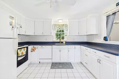 32 Scholl Av, Yarmouth, MA 02673 - Photo 17