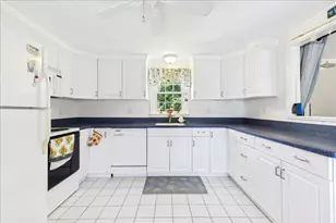 32 Scholl Ave, Yarmouth, MA 02673 - Photo 17